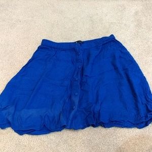 Gap skirt